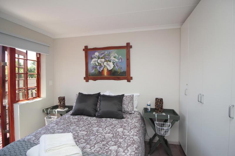 3 Bedroom Property for Sale in Fraaiuitsig Western Cape